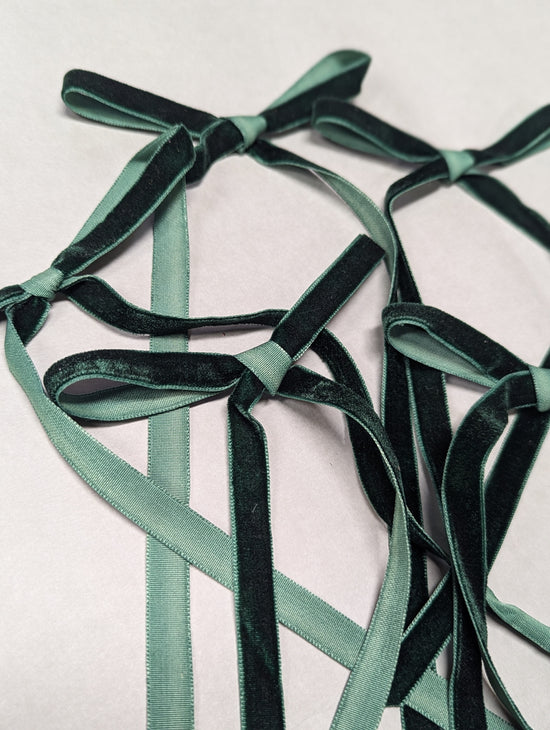 Christmas Thin Velvet Bows